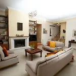 Apartament Rahati House