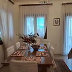 Apartament Rahati House